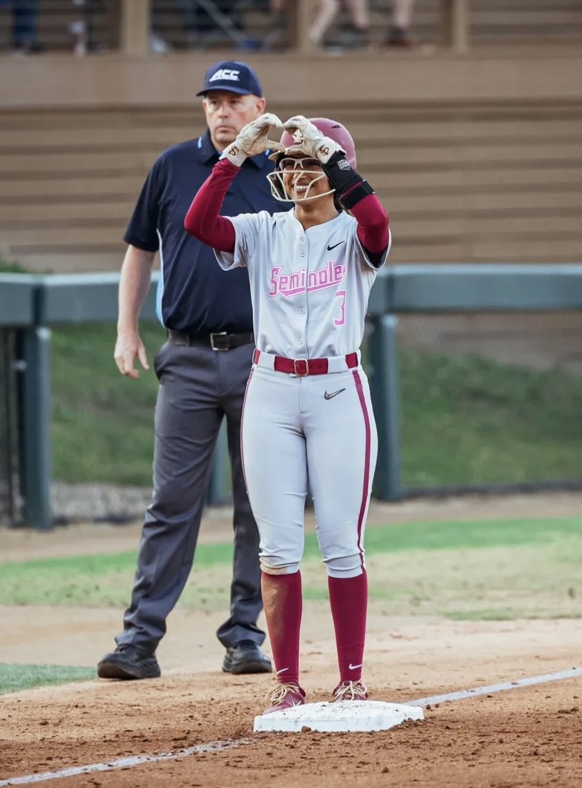 _Da_pistol's tweet image. Since her return from her concussion, Isa Torres has put together a historic season. Here is my latest feature On Torres getting back to the basics after speaking with her sister, Mariana, and her personal trainer, Sierra Nevels.

#NoleFam #FSUTwitter 

tallahassee.com/story/sports/c…