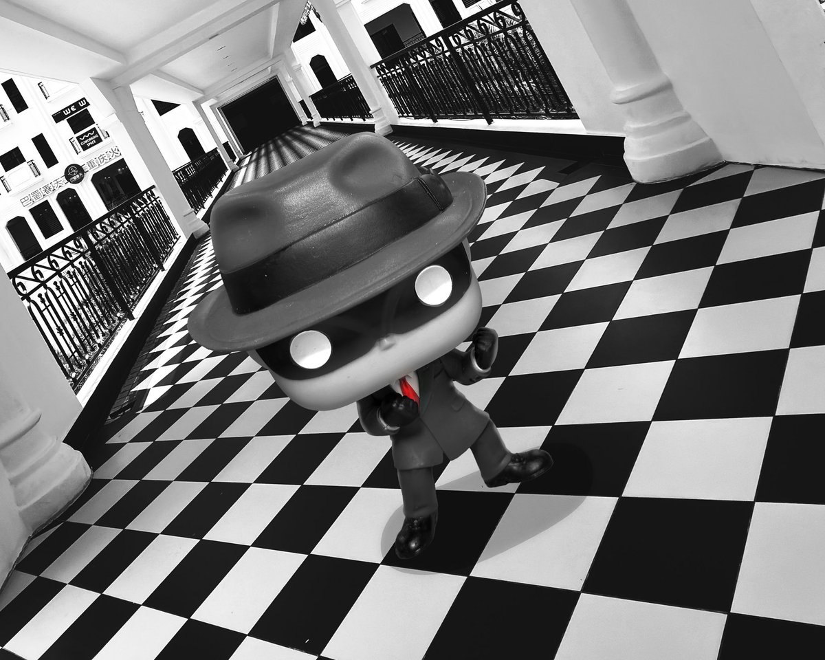 takahan_artist's tweet image. The Spirit 
shoot at Malaysia, Eco Palladium, JB

#toyphotography #takahan #dccomics #spirit