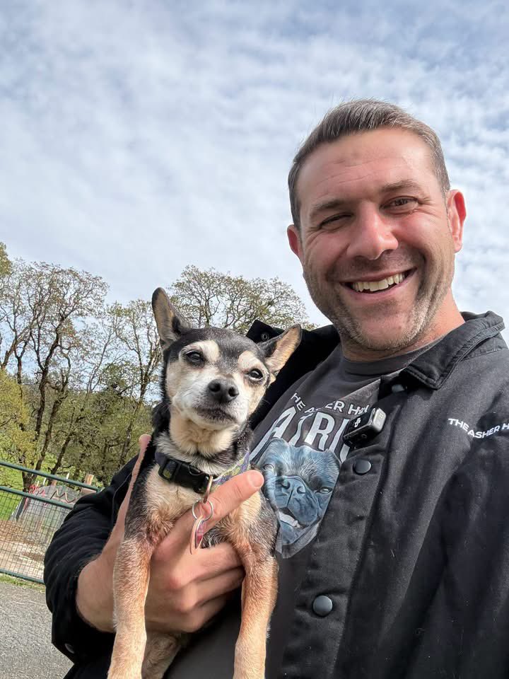 Happy Monday everyone. Meet, Alfie!
Alfie’s mom passed away. He’s 9 years old, a little overwhelmed but he’s getting more and more confident by the minute. I have already ordered him a little carrier so that he can sit right at my chest for pack walks! ❤️
Please welcome Alfie! 🐶