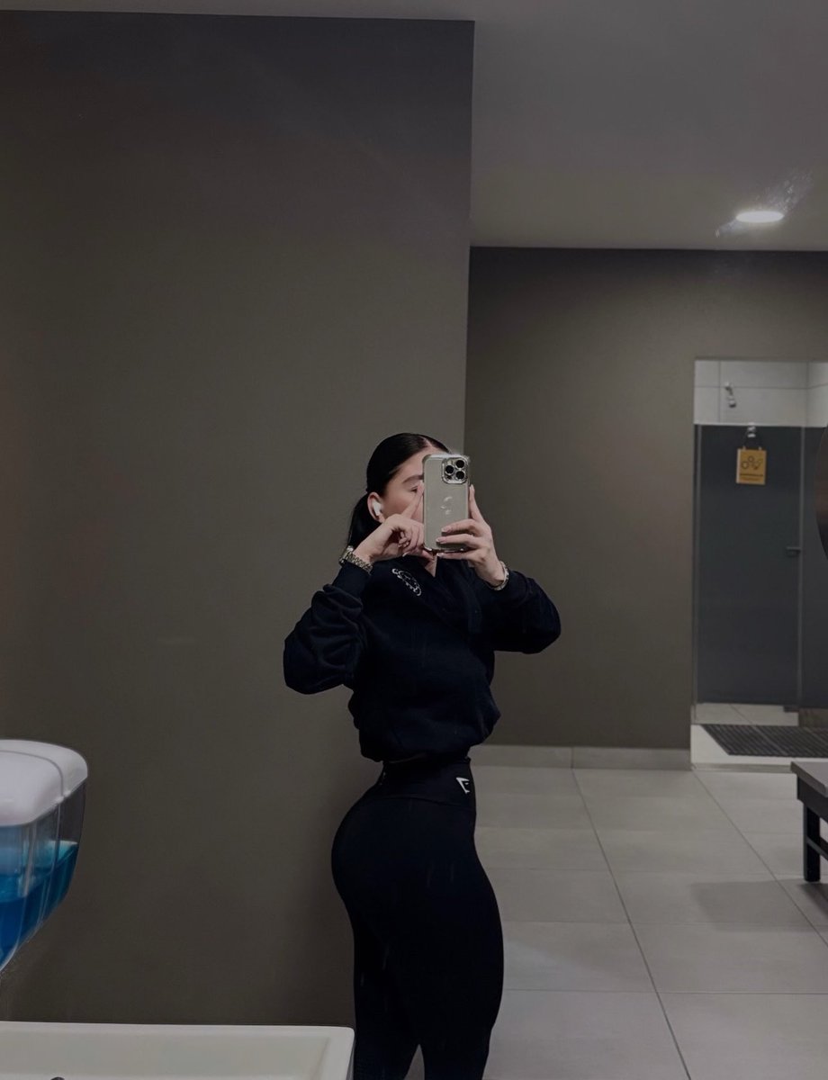 EmilyCrMay's tweet photo. 🏋🏻‍♀️🫶🏻 https://t.co/VDRShnb6Dc