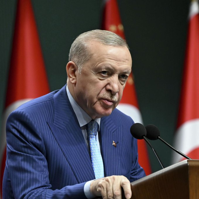 Daktilock tweet media