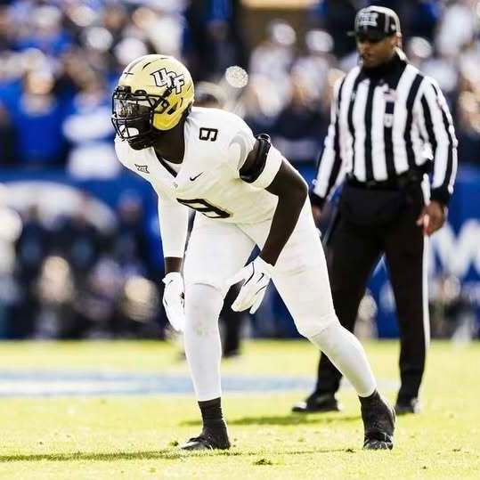 lambeauleapers_'s tweet image. ⚠️ VISITA DE PROSPECTO DO DRAFT A GREEN BAY ⚠️

ℹ️ Nyjalik Kelly, defensive end de UCF, fez uma visita à Green Bay. Esta visita faz parte das 30 que os Packers têm direito antes do Draft. Números dele no College:

✅ 40 jogos
✅ 118 tackles
✅ 22.5 TFL
✅ 12.5 sacks

#GoPackGo