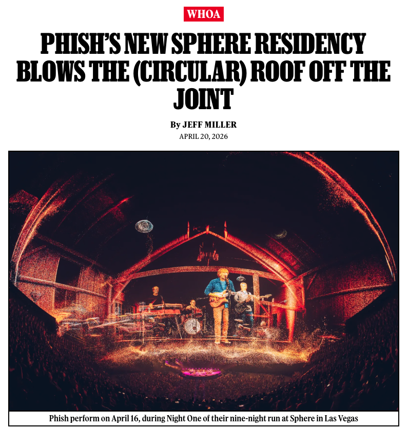 RollingStone's tweet photo. Over the weekend, Phish turned the famed venue's visuals into another tool for uninhibited improvisation. 

REVIEW: https://t.co/KmvIB0Rfbd https://t.co/k1KlZDk0jz