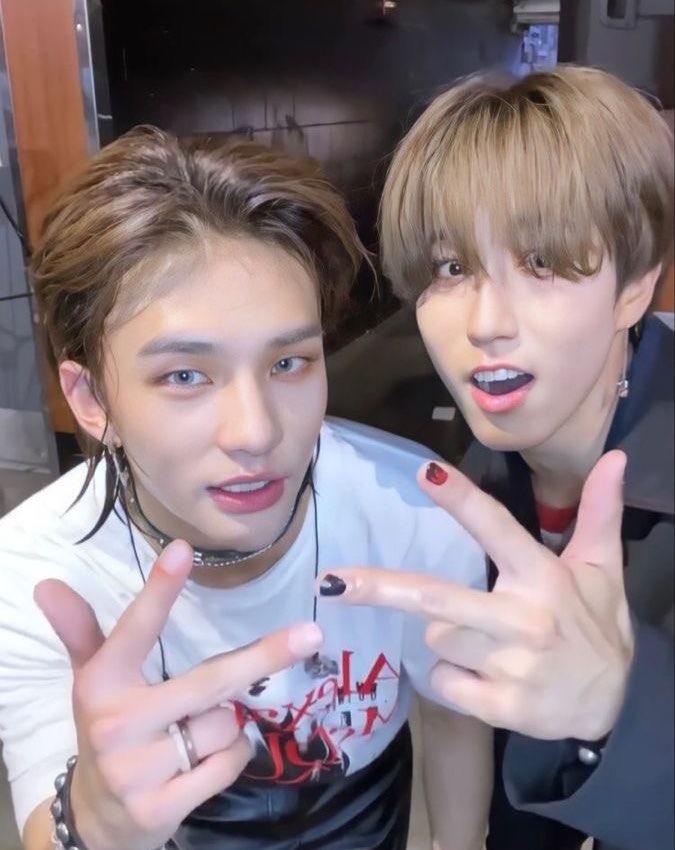 ꒰𖤝꒱ tweet media