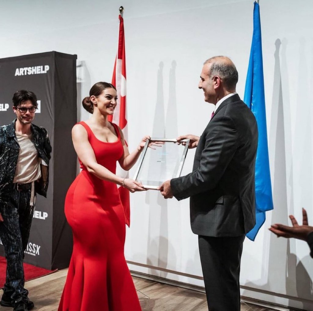 JP 𖣂⍣ tweet media