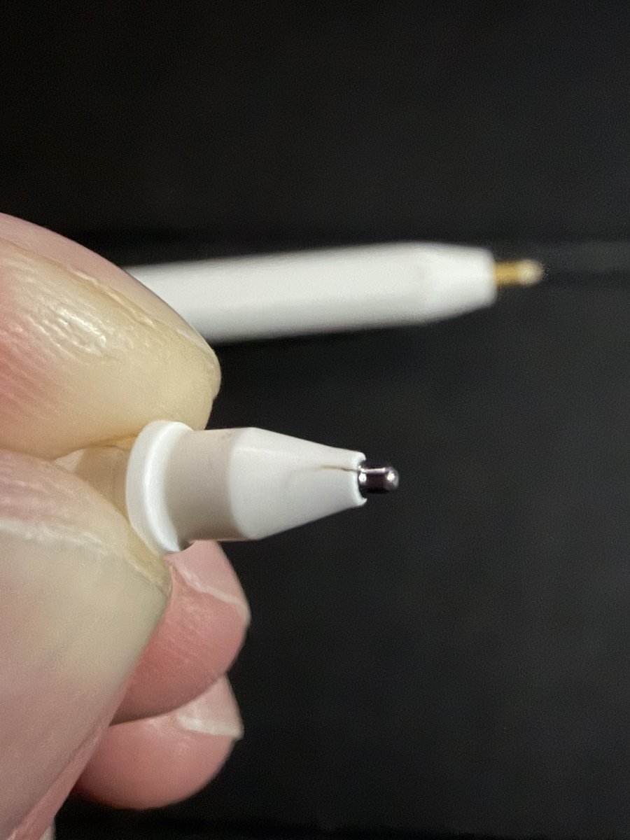 だだっと tweet media