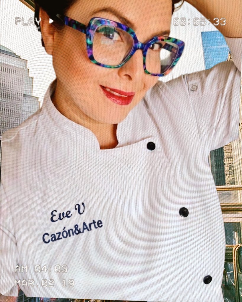 evevasquez77's tweet image. #Laseñoradelcazon 😘. Cada día agradecida de lo que tengo y tratando de ser mejor  mujer , mejor hija , madre, hermana ,amiga, polítologa y cocinera.. Es Lunes y ya estoy 🥵, pero aquí vamos #palanteyconfe . Está semana hay #Producción