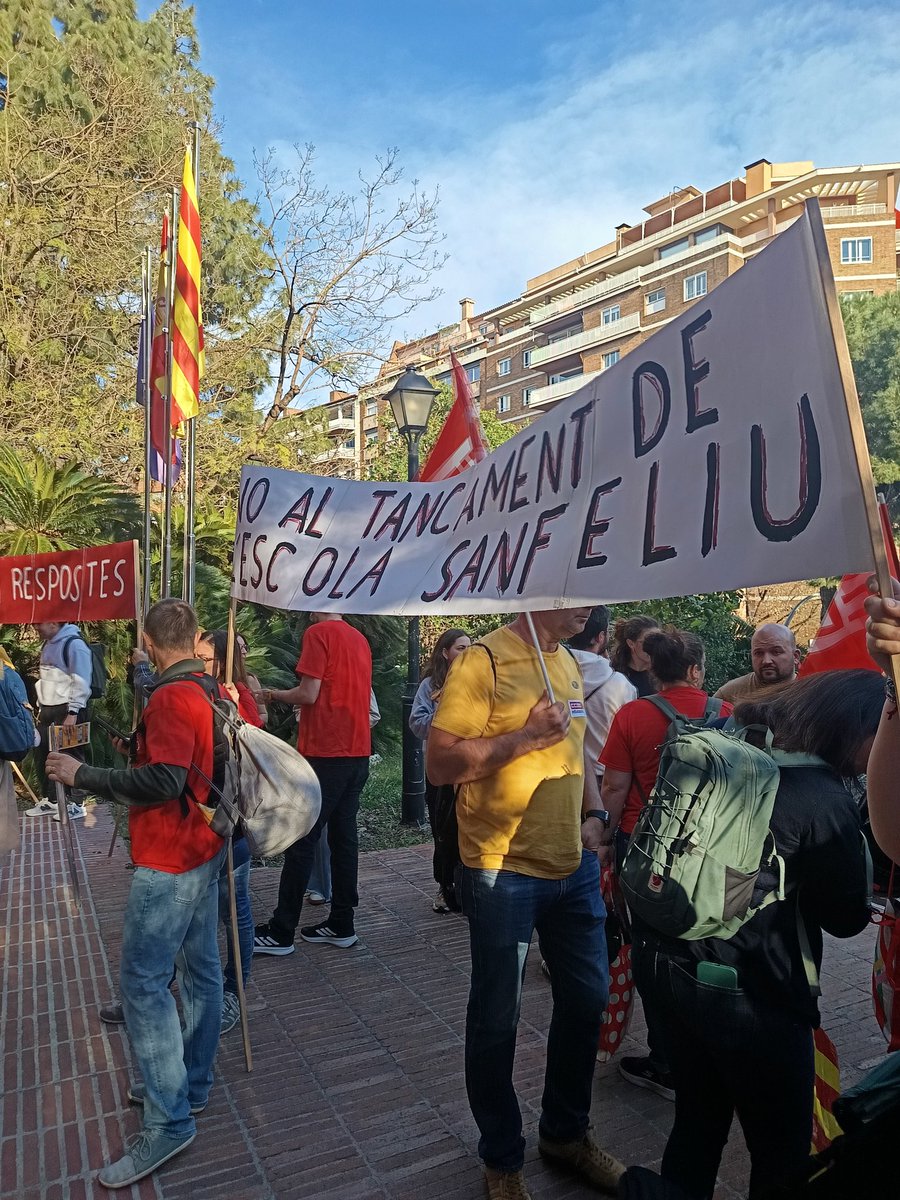 VOX L'Hospitalet de Llobregat tweet media
