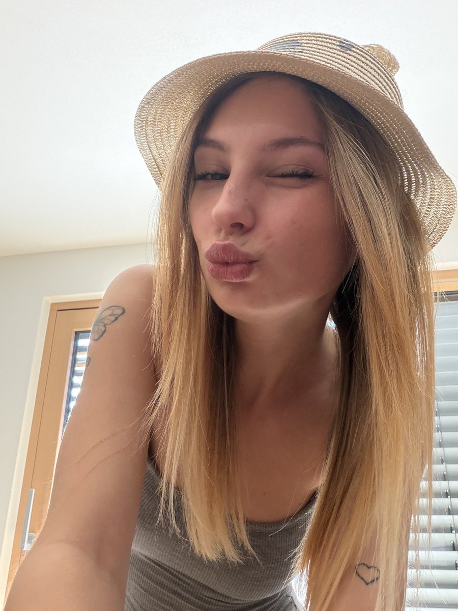 KattysMassage's tweet photo. Hi💕✨ https://t.co/e2VOlK9Lo1