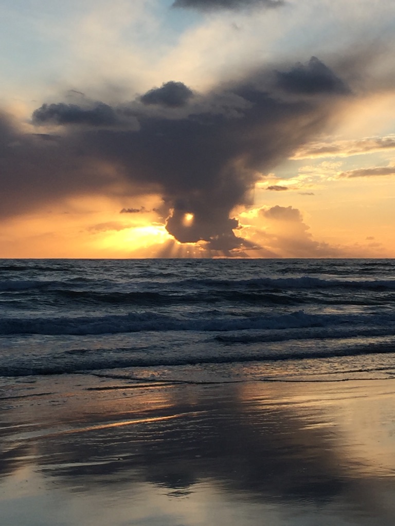 maryanne_pope's tweet image. #clouds