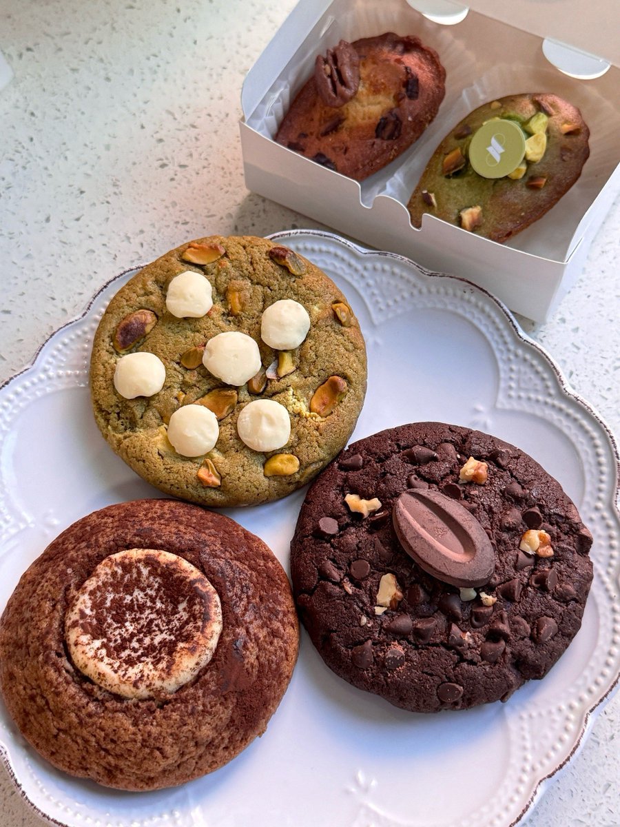 Esther Gomez tweet media