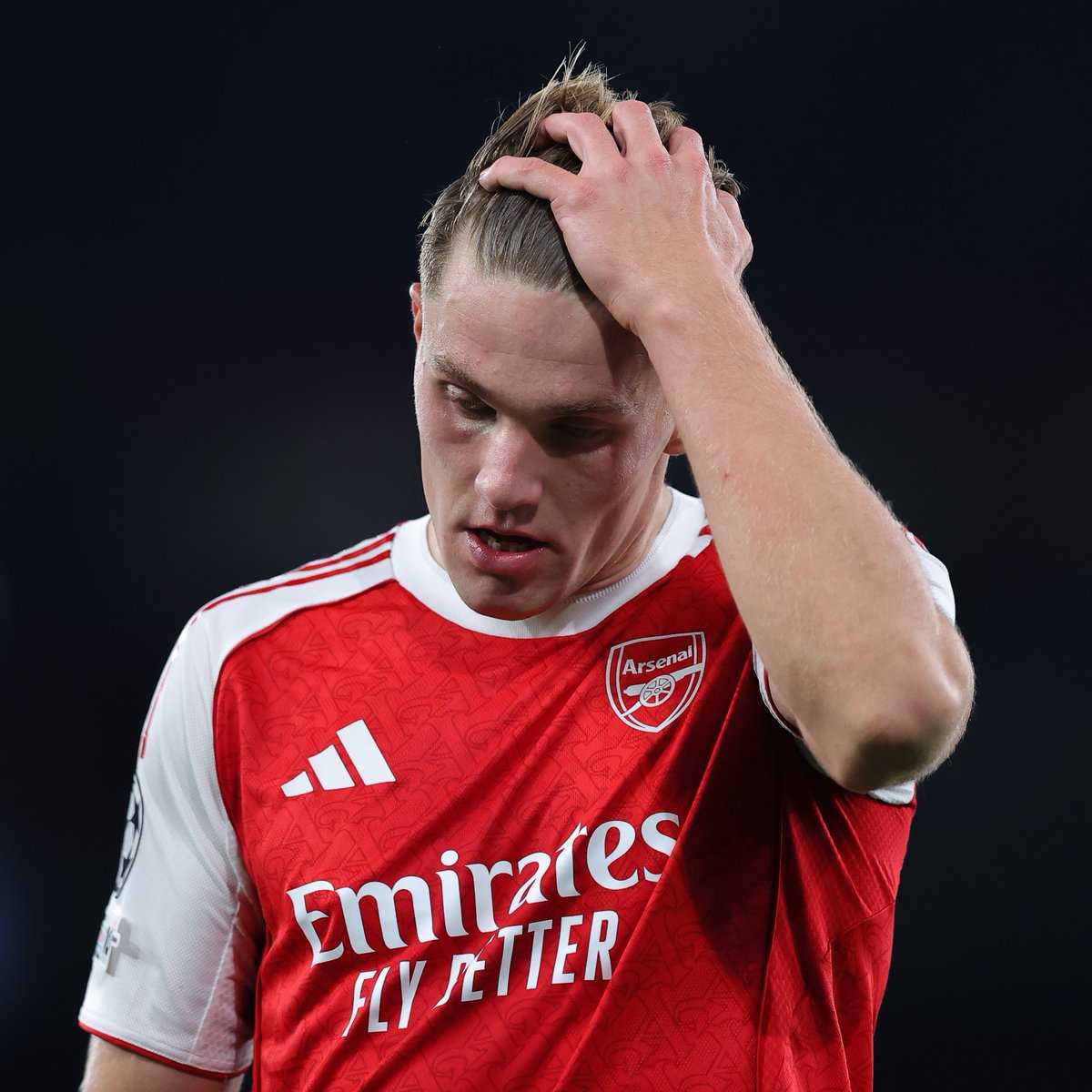 WhoScored's tweet image. Viktor Gyökeres has the fewest touches (566) of any Premier League player with 1800+ mins played this season 😳