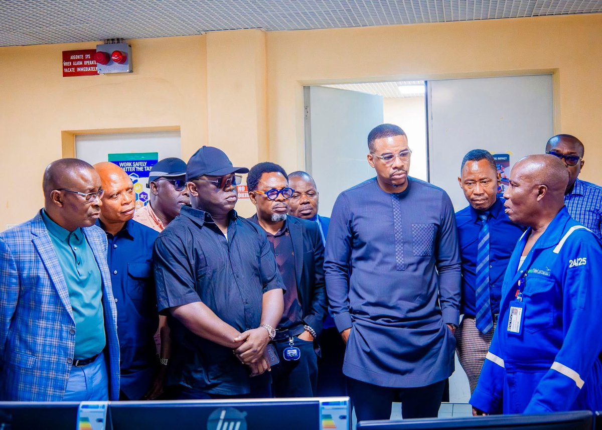 Ofeoritse tweet media