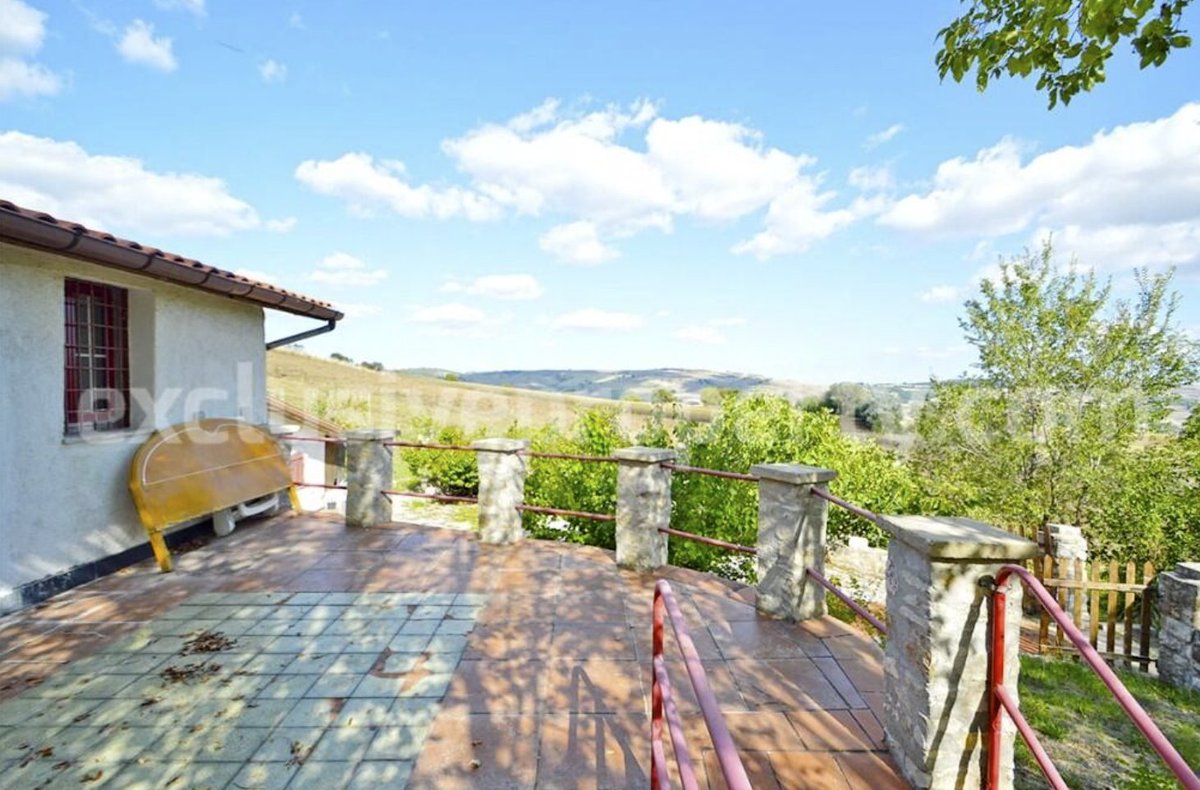 CountryLife717's tweet image. Authentic #Italian Stone #Cottage with 3.46 #Acres Under $78K. 
oldhousesunder100k.com/authentic-ital…