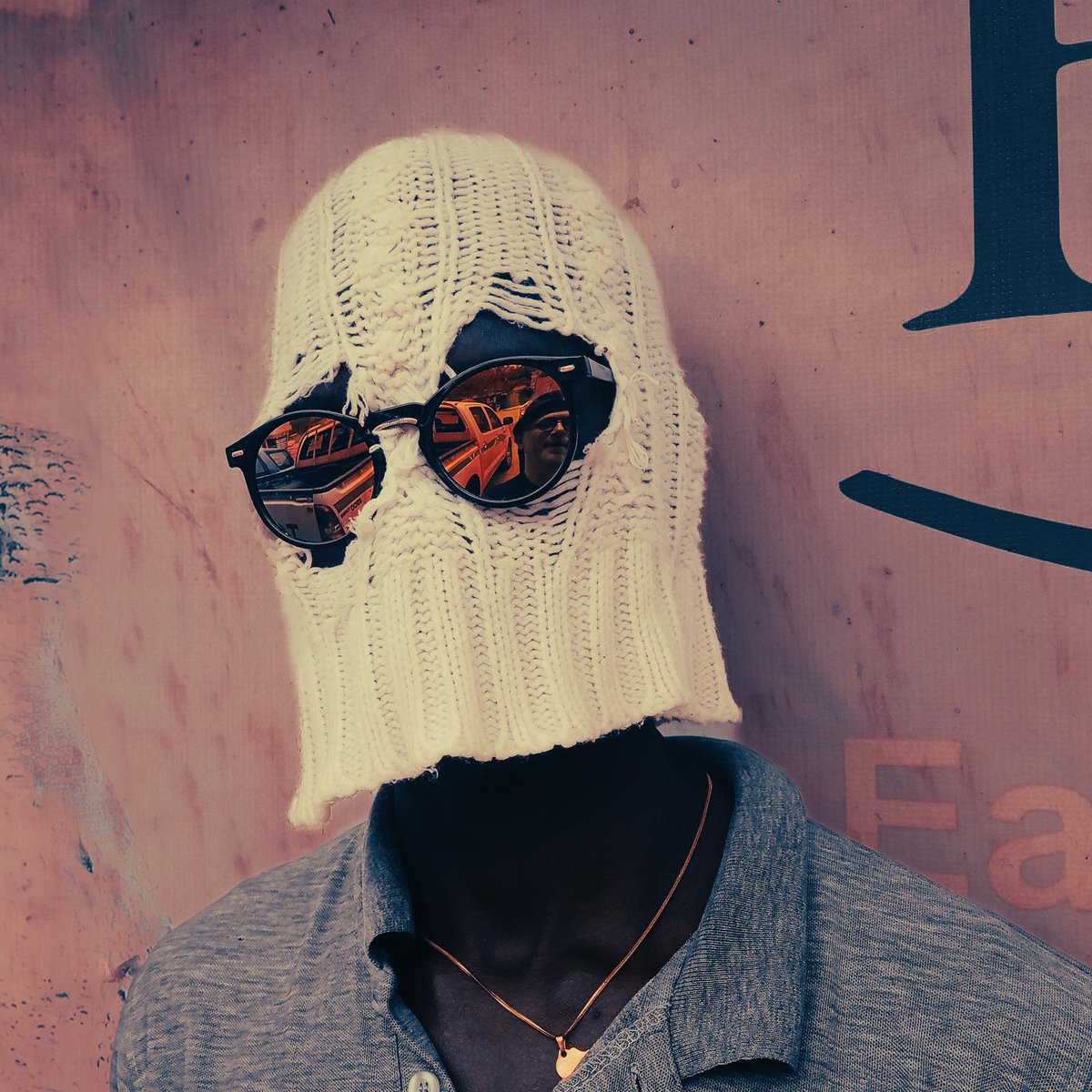 LabeurJ's tweet image. Belle nouvelle : "Ce que le sable dit" sélectionné pour les Nuits Photographiques de Pierrevert 2026. Projection en plein air, fin juillet, dans le Luberon.

Un travail de longue haleine qui va enfin pouvoir respirer sur grand écran. 🙏