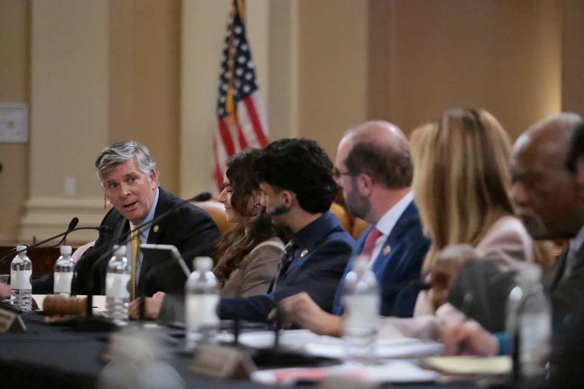 Darin LaHood tweet media