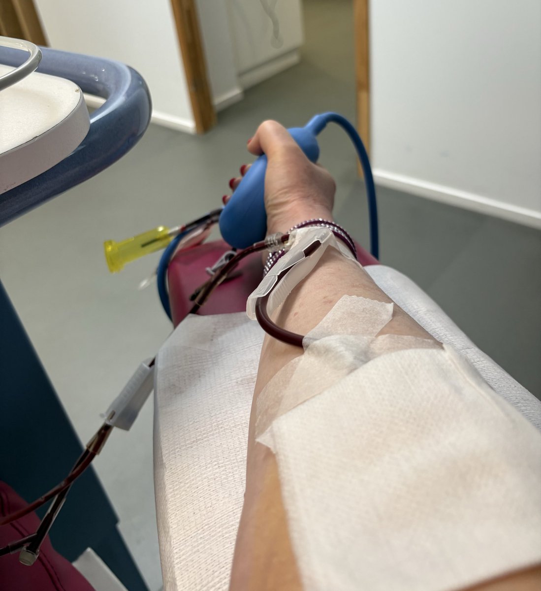 Marie-Laure Croguennec tweet media