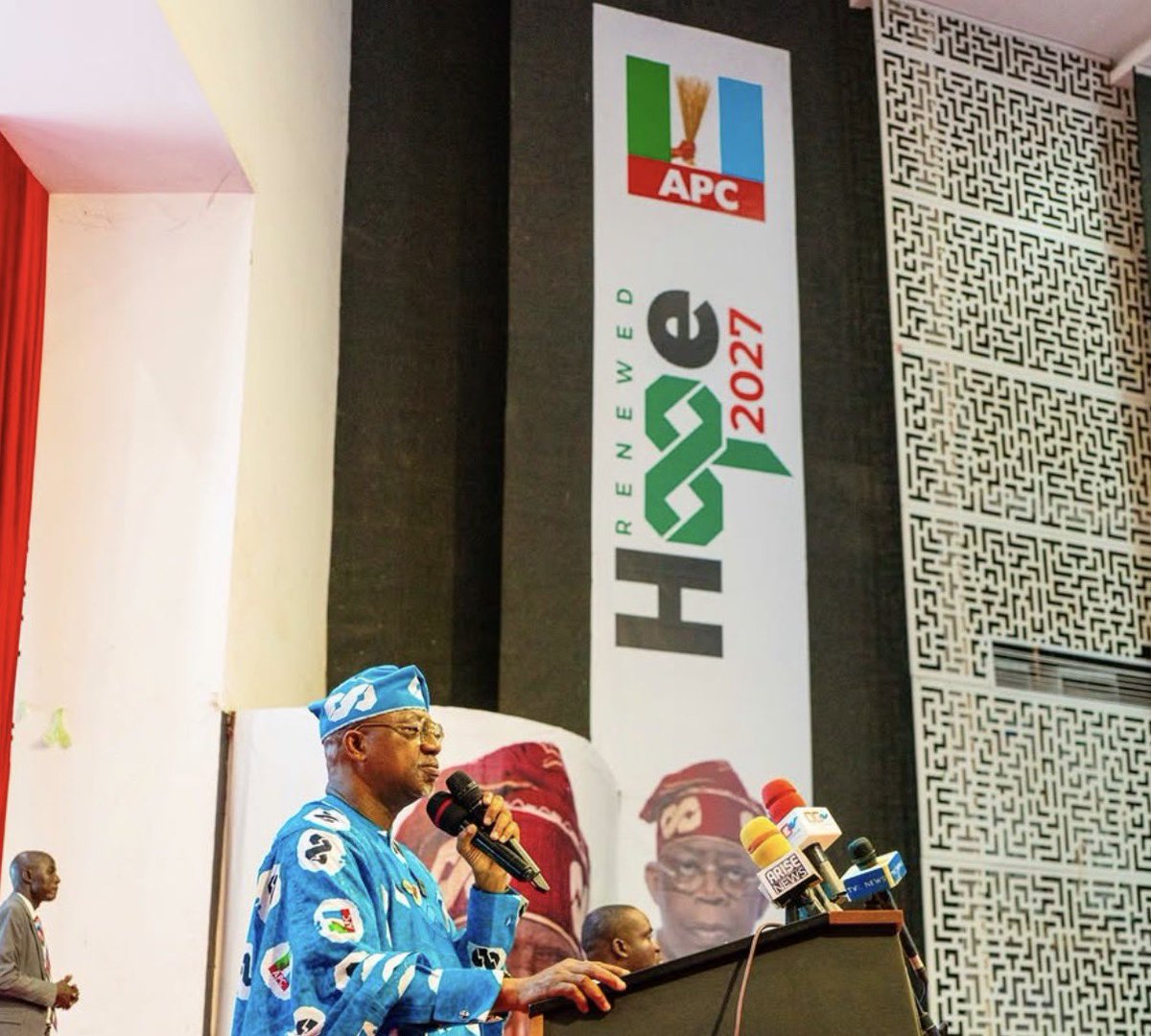 SulaiOdus's tweet photo. Our @OfficialAPCNg consensus candidate from my political base, for the 2027 senatorial election. 🔓 ♾️ 

Ogun East Senator 🤲🏽,  Incoming !!! https://t.co/sEAzUGR4My