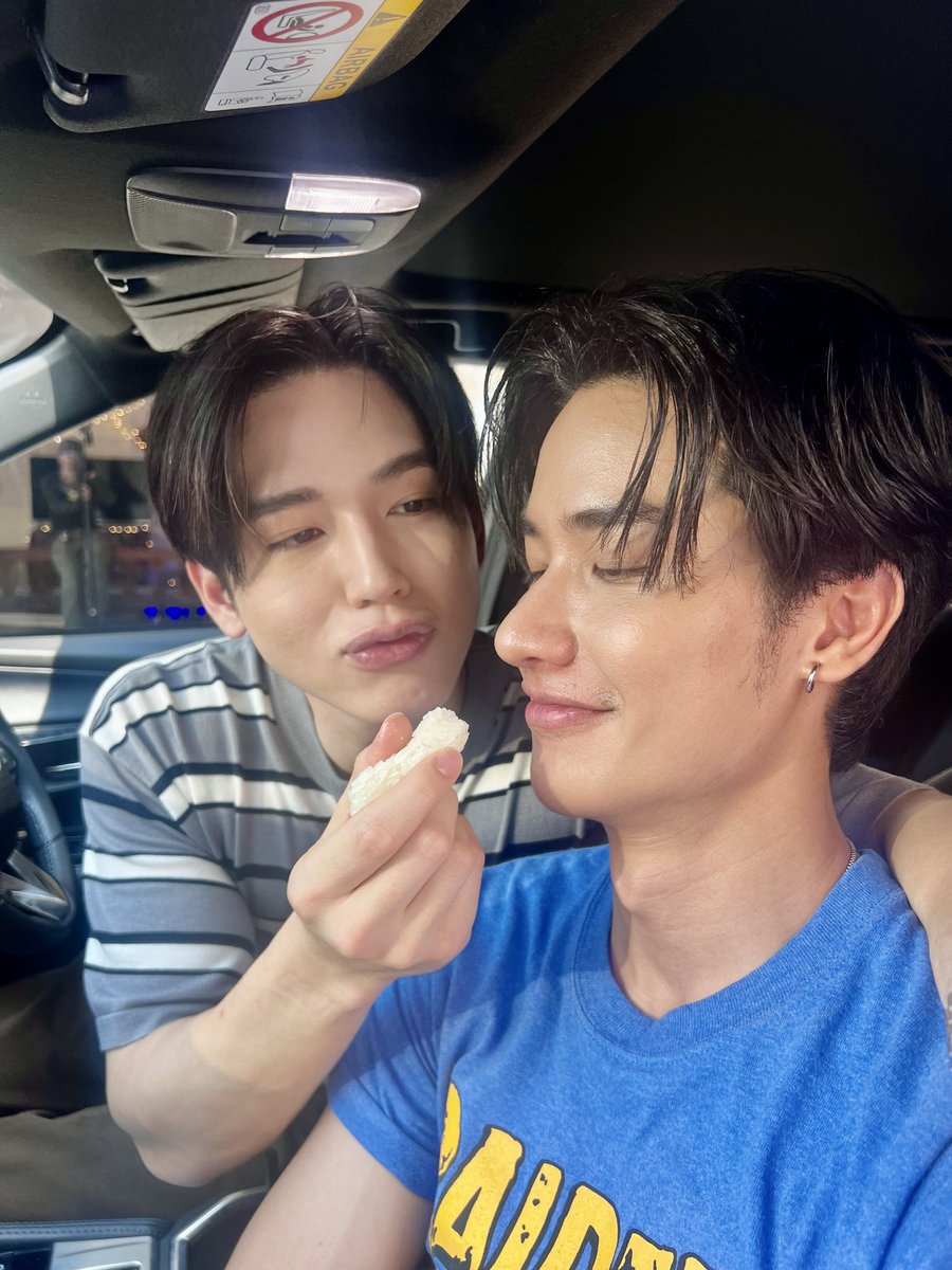 Meney 💙💕 ~ 𝑯𝒊𝒏𝑻𝒂𝒆 🫶🏼 (tired) tweet media