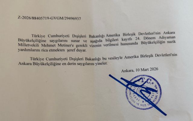 Biz, Türkiye’ye monarşi gömleği biçmeye kalkan ve kendini müstemleke valisi sanan Tom Barrack “İstenmeyen adam” ilan edilsin derken; Dışişleri'nin düşürüldüğü şu hale bakın!

Skandalın bir boyutu Dışişleri Bakanlığı'nın eski bir vekilin şahsi turistik vizesi için devreye girip,