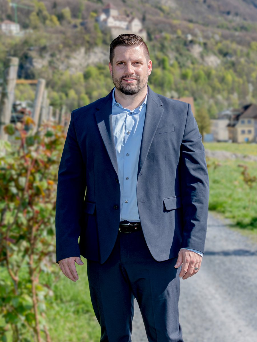 FBP_FL's tweet image. Florian Meier kandidiert erneut als Bürgermeister von Vaduz! Der amtierende Bürgermeister setzt auf Kontinuität &amp;amp; Umsetzungskraft. «Ich möchte die begonnenen Projekte über die Ziellinie führen.»

fbp.li/aktuelles/flor…

#FBPVaduz #FlorianMeier #Vaduz #Liechtenstein #Wahlen2027
