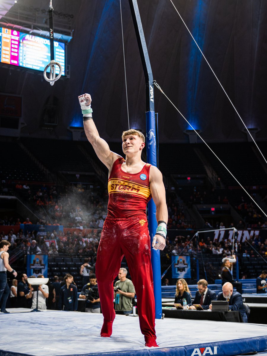 SimpsonMGym's tweet photo. A national stage weekend to remember. Brian Rollison and Paul Tiedemann each delivered top-20 finishes in the NCAA Championships finals, closing out a strong showing for the Storm in Champaign!

📰 https://t.co/QCXbvBJydb

#NCAAMGym https://t.co/Vypk5JMqMJ