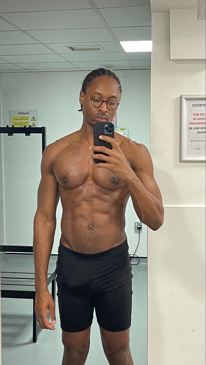 karjaikhyme's tweet image. I want to get bigger #musclegrowth #gymselfie #abs #bodybuilding #chest #man