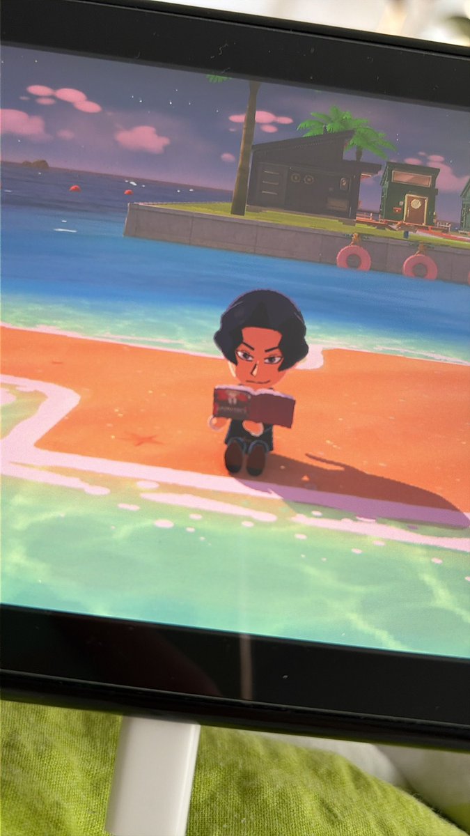 laura ♡ 🐳 tweet media