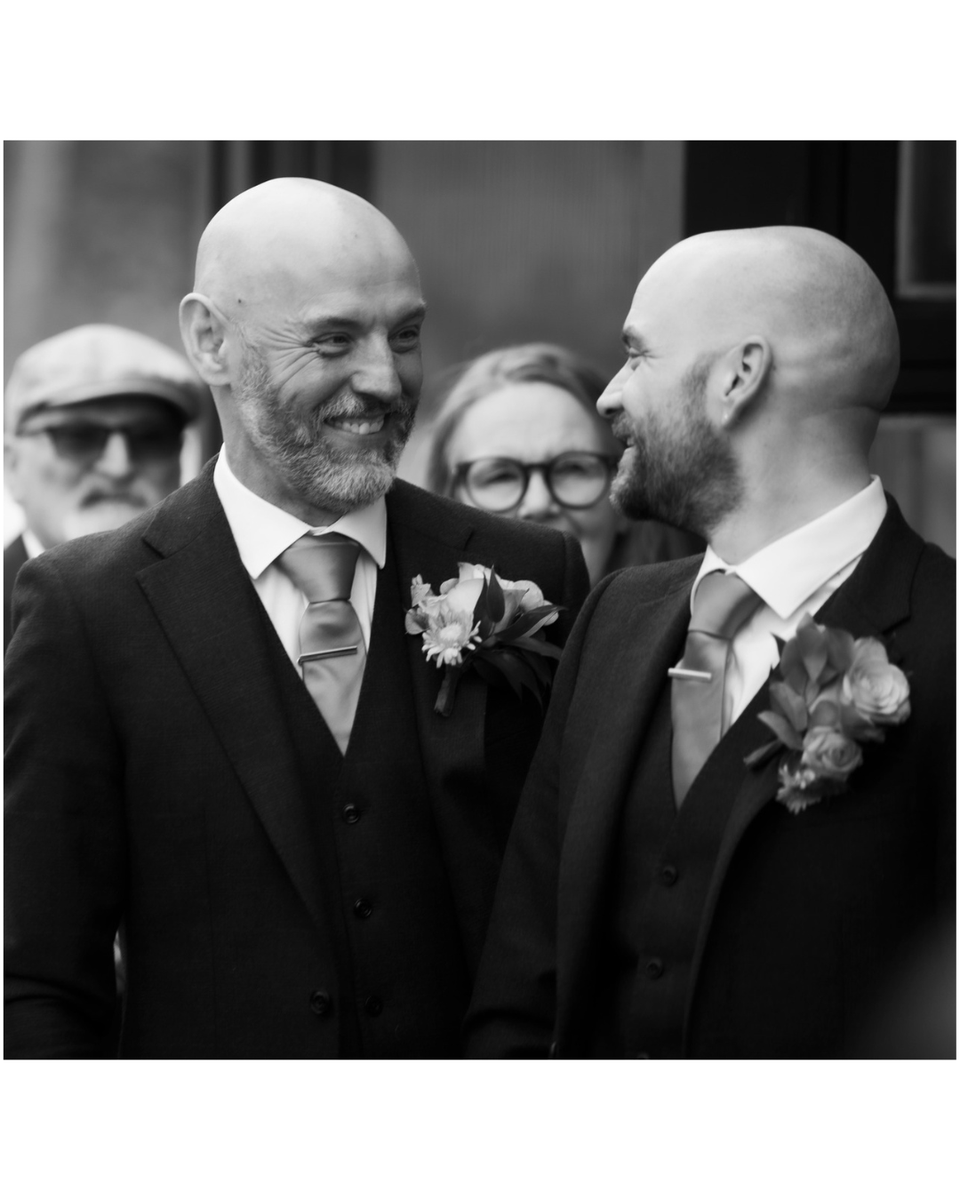 WeddingsinNland's tweet image. Massive congratulations to gorgeous grooms Paul &amp;amp; Richard 🤍🤍

We hope you enjoyed every minute of your big day, so beautifully captured by @xooophotography

#yourdayyourway #alnwick #weddingday #northumberlandwedding #mrandmr #2grooms #northumberland