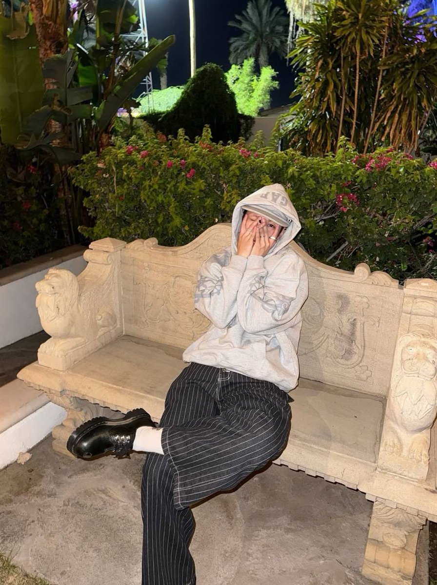 диди||поиск мью tweet media