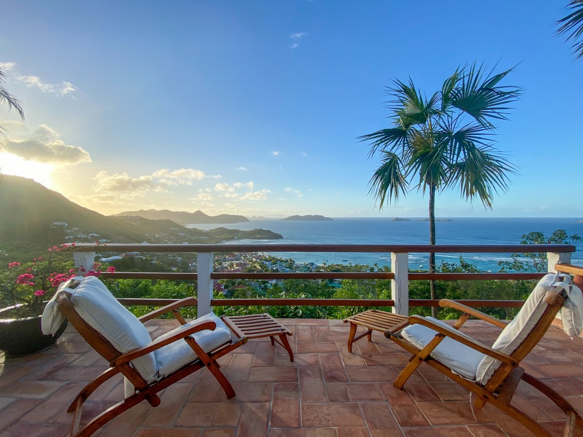 ExoticEstates's tweet image. 🐓 Fun fact: “Chanticleer” means rooster—so consider this your wake-up call to book the getaway at ExoticEstates.com that everyone wishes they found first.

For a limited time, save up to $6,000 on select stays!
exoticestates.com/property/carib…

#BookNow #ExoticEstates