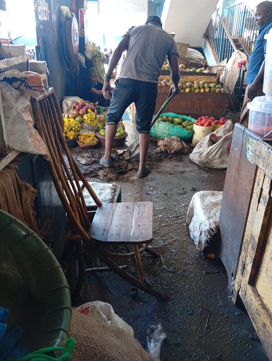 OfisiAlbert's tweet photo. Kongowea Market after just 2 days of rain poor drainage, unmanaged waste, and failed systems.
Today we cleaned as traders, but this is a leadership failure. We need representation that works.
Kongowea Mpya Inawezekana.
#Kongowea 
#Mombasa 
#LeadershipMatters https://t.co/gy1smK55aO