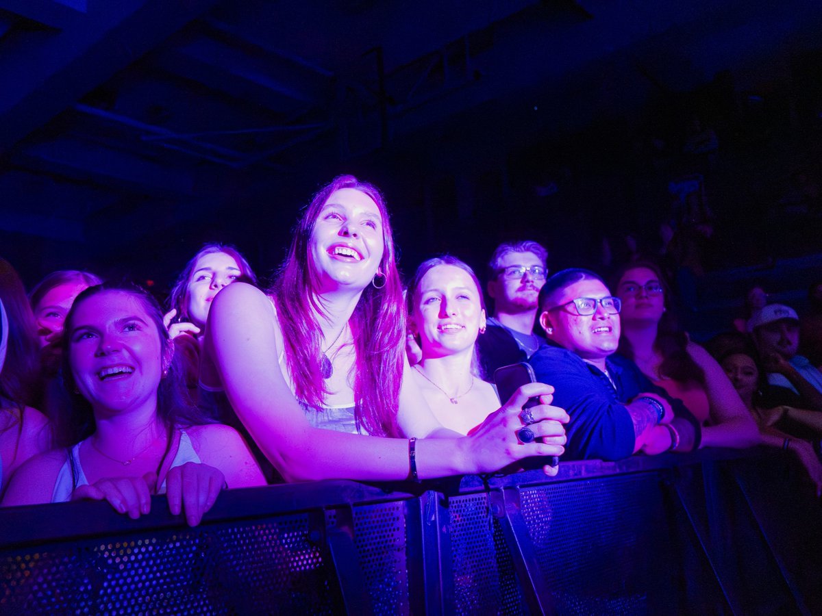 alleghenycol's tweet image. A night to remember 🎤🎶Springfest wrapped up with a concert with Waka Flocka Flame and opener Travis Porter, hosted by the student-run groups, Gator Activities Programming and Allegheny Student Government! 

📷 Terran Mitchell '29

 #CollegeConcert #Springfest #StudentLife