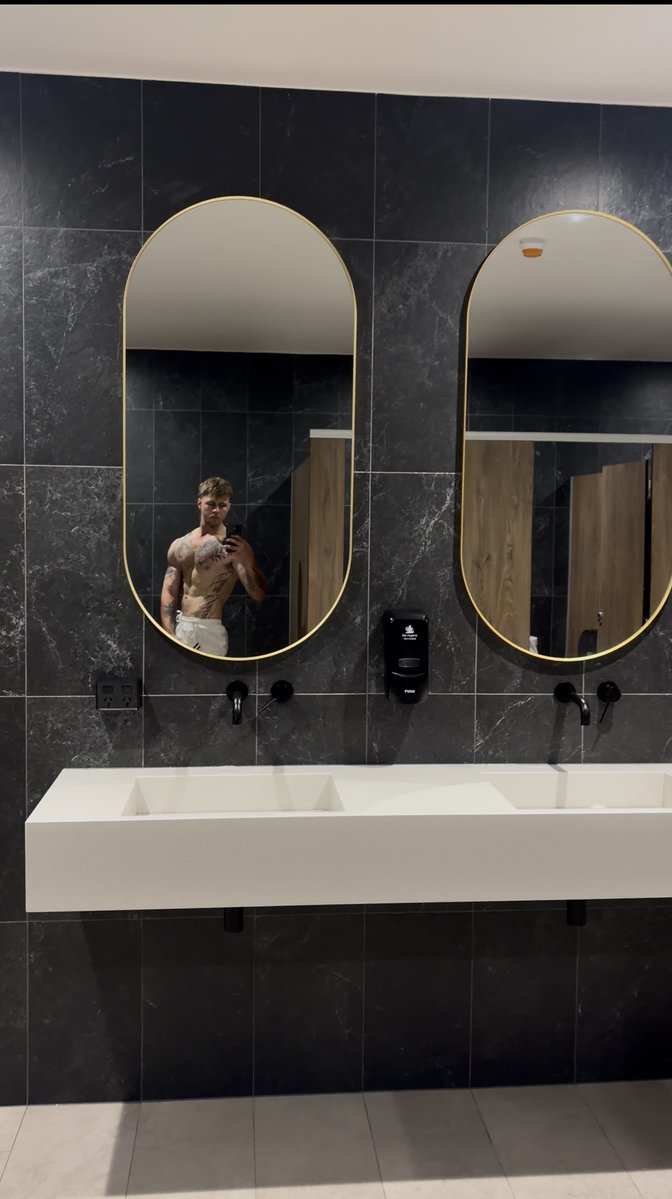 Alex GYM FREE OF tweet media