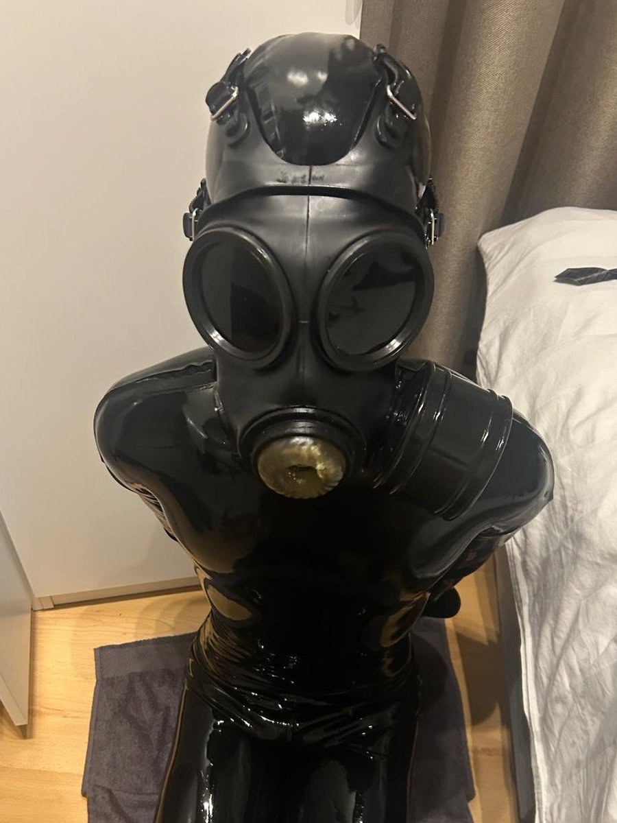 rubber twink ❤️‍🔥🖤 tweet media