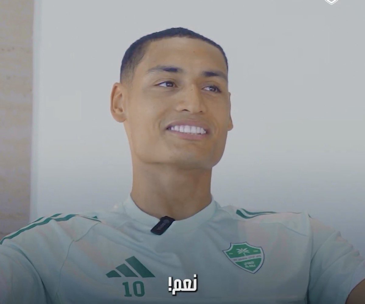 غسان tweet media