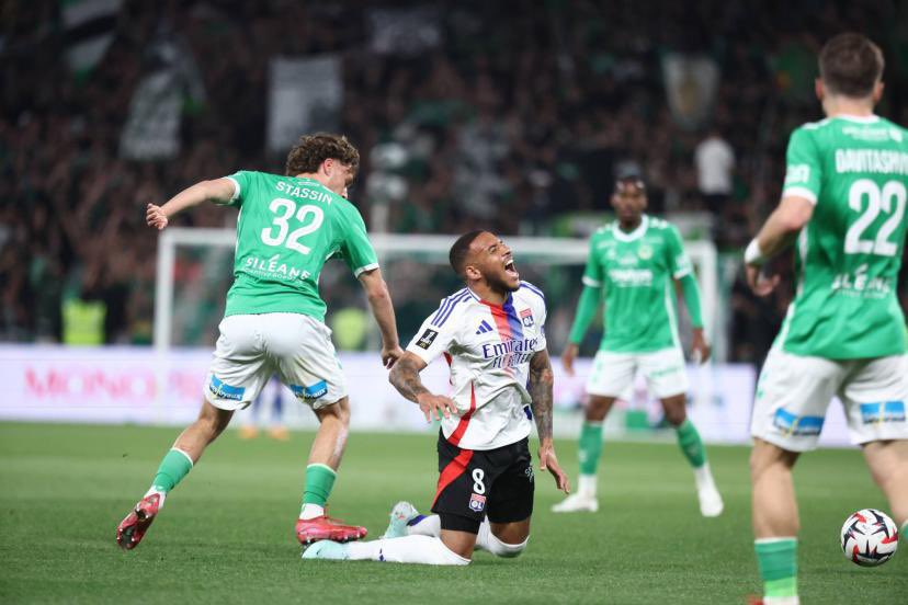 FerveurVerte_'s tweet photo. #ASSEOL, c’était il y a un an !

Dans un Chaudron bouillonnant, les Verts ont écrasé les lyonnais toute la partie pour l’emporter (2-1). 💚🤍 https://t.co/0Xbpj7JqMs