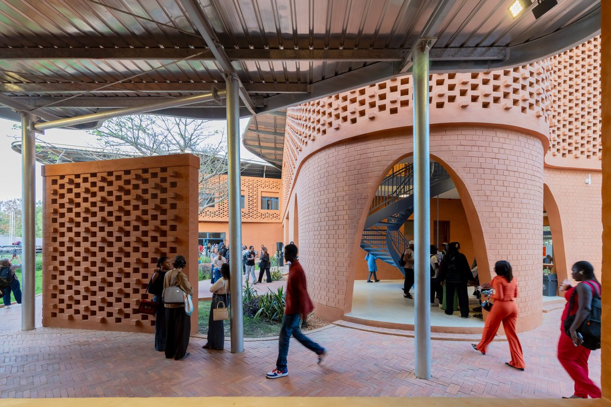 BuscadorArquitectura tweet media