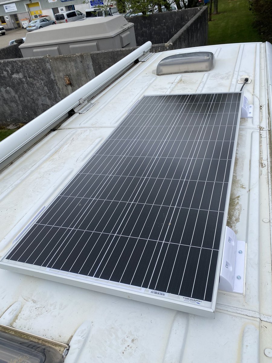 Elitet5's tweet image. Solar panel with Victron MPPT controller fitted to Mercedes Sprinter can be checked via the Victron Connect App on your phone #solar #victron #camper #conversion #cornwall