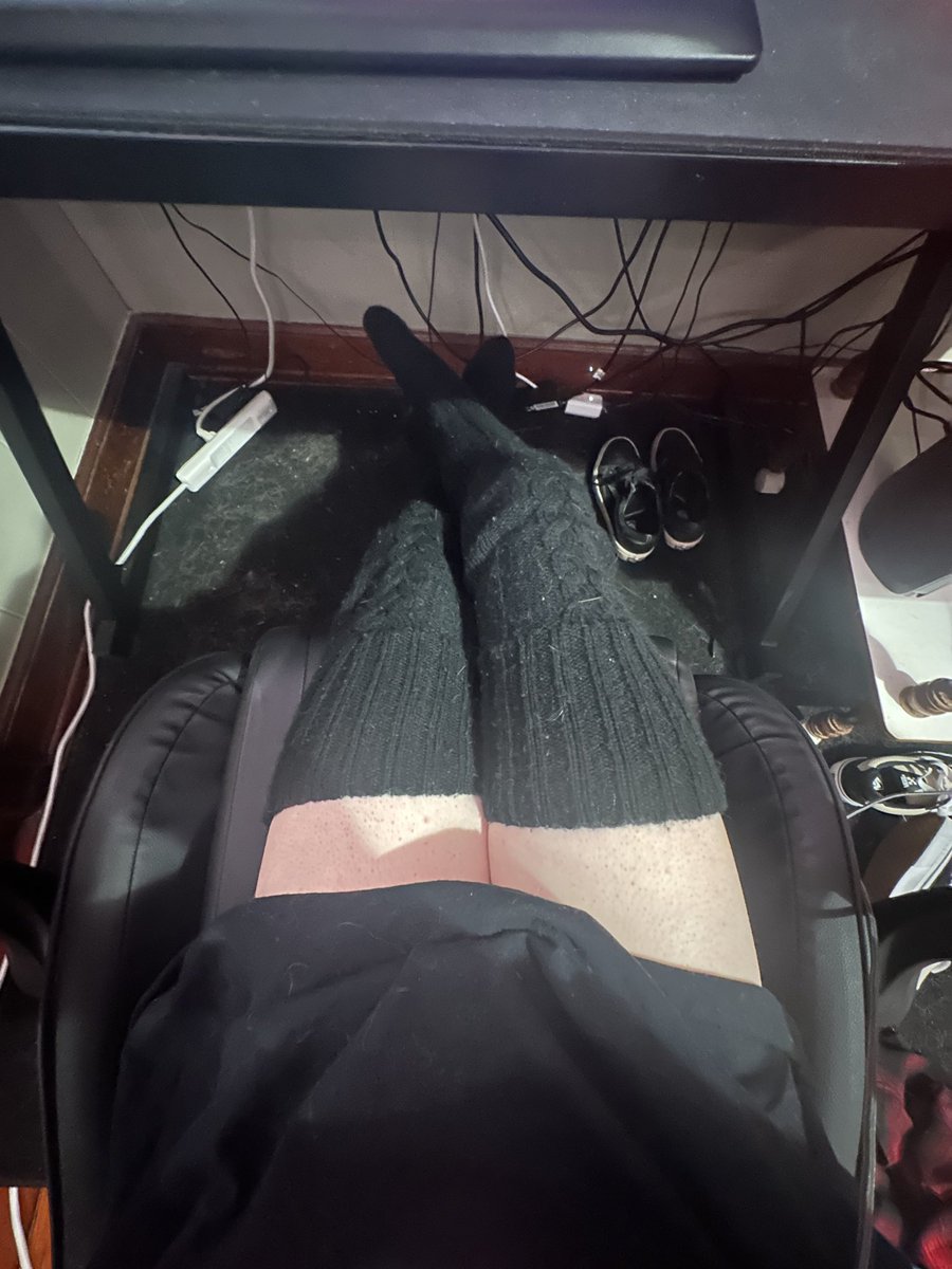 Sleepy boy | Rest | tweet media