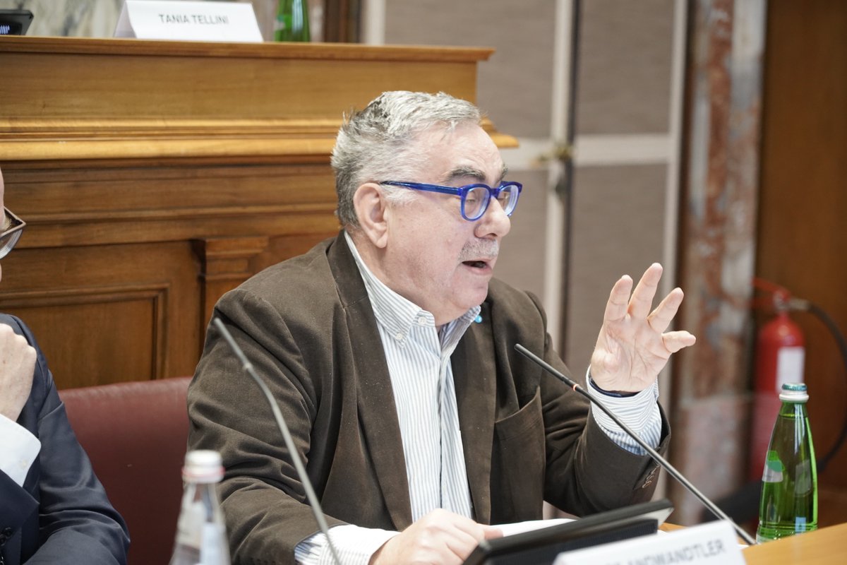 PiraniP's tweet photo. Oggi il mio intervento alla presentazione del Blue Book 2026 @Utilitalia e la @FondazioneUtilitatis presso il @cnel_it . L'acqua  risorsa da salvaguardare a tutela dei diritti delle generazioni future a fruire di un integro patrimonio ambientale. https://t.co/jLOF6HieEZ