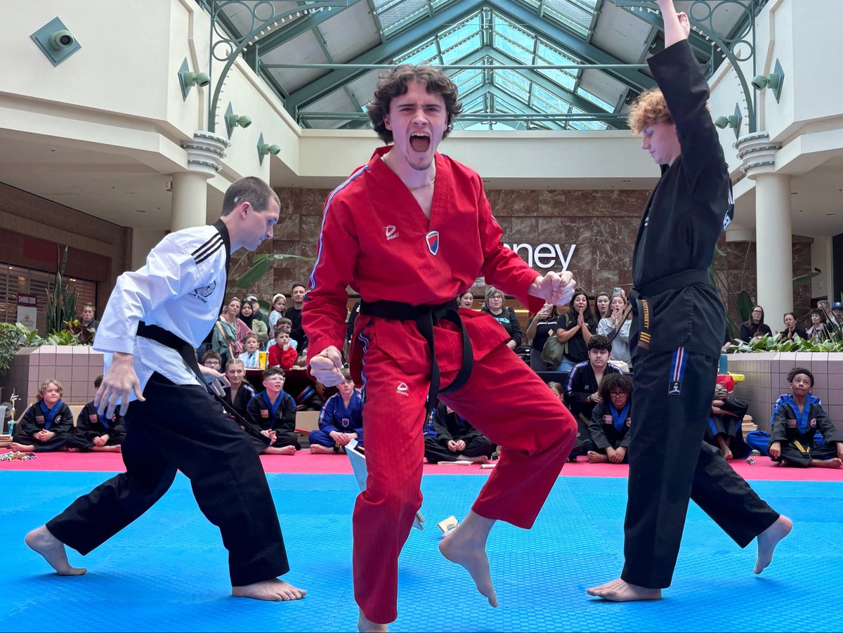 MKTKDROC's tweet photo. 💥 Our Demo Team and Elite Team absolutely rocked Kickathon at The Mall At Greece Ridge @GreeceRidge 🔥🥋
Be sure to check out the full video on our YouTube channel 👉 @mktkdroc
https://t.co/lv2cb5vYc4
#MKTKD #Kickathon #Taekwondo #DemoTeam #EliteTeam #CommunityStrong https://t.co/WDBo9bNrL2