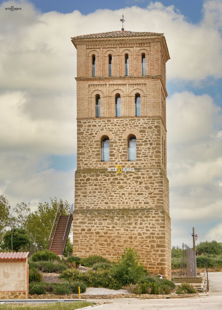 arteviajero_com's tweet image. En Villalán de Campos, un pequeño pueblo de la provincia de Valladolid de 36 habitantes, encontramos una de las torres más interesantes del Mudéjar en Castilla y León⬇️⬇️⬇️
arteviajero.com/articulos/torr…
#FelizLunes #arte