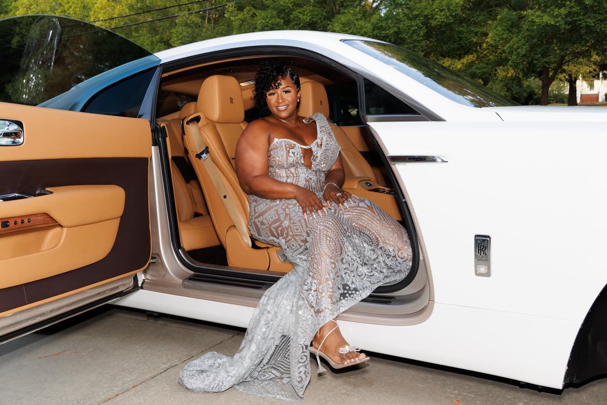 ChynnaCM's tweet image. Why Wait? Let's Celebrate! Check Out This Birthday Party By Events By CCM! eventsbyccm.com

#RollsRoyce #PartyPlanner #EventPlanner #Atlanta