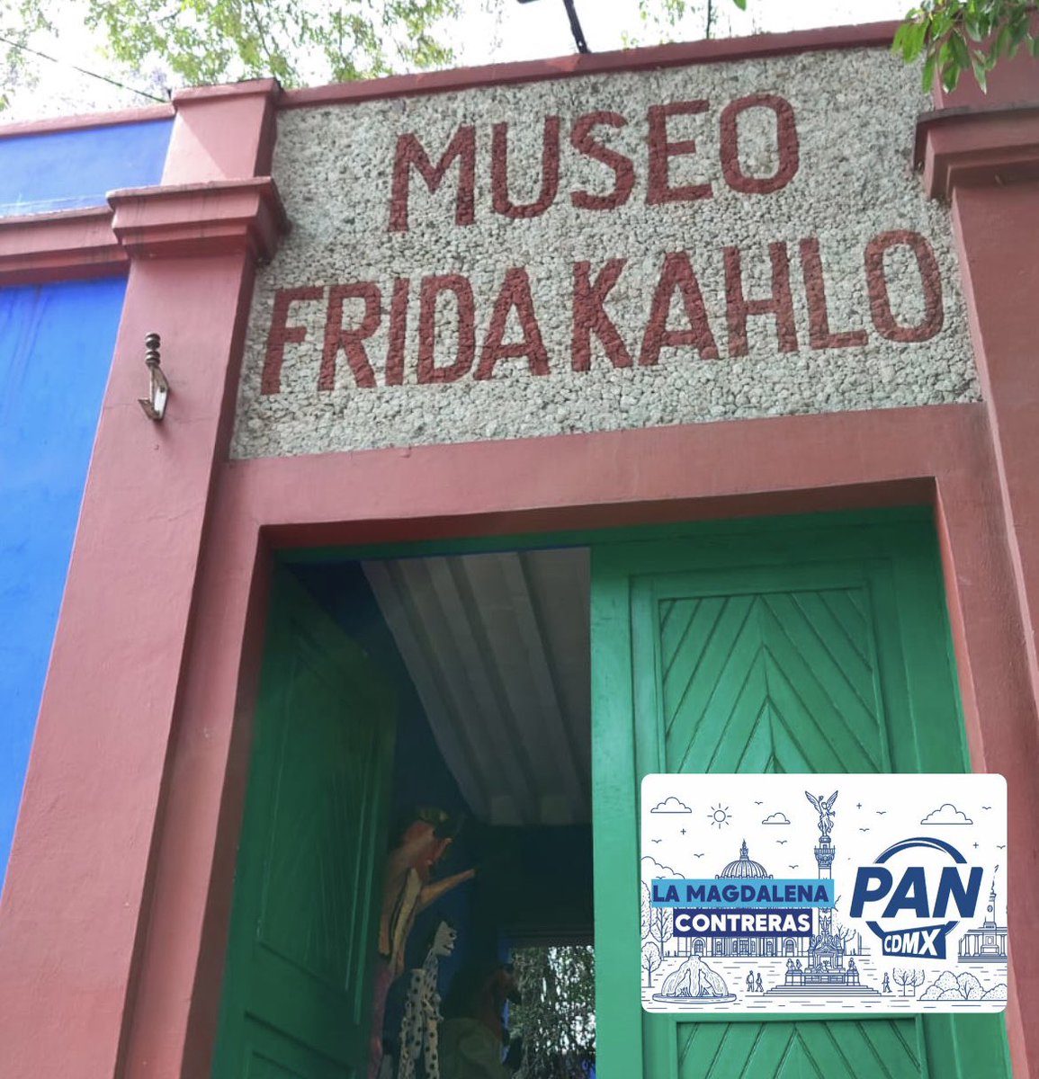 PANLMContreras's tweet photo. 👏 Felicitamos a nuestra militante Irais quien ganó una rifa para asistir al Museo Frida Kahlo promovida por nuestro comité. 🔵 En el PAN La Magdalena Contreras queremos impulsar la cultura y el fomento de nuestra identidad artística. 
#DefendamosMéxico #PANLMC https://t.co/yOQzTbd8Uy