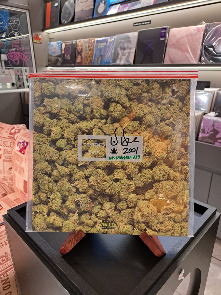 @Bee-Vinyl.com tweet media