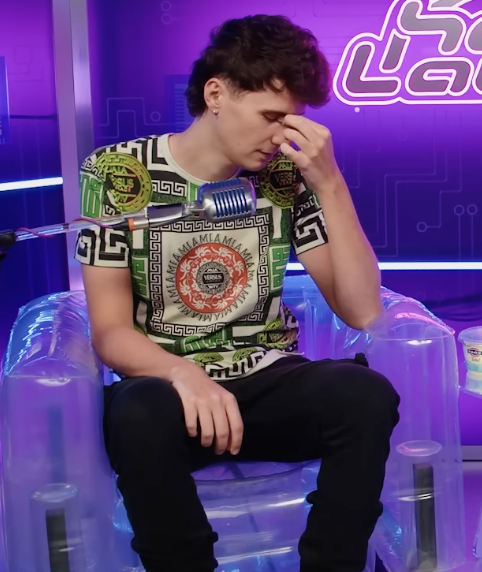 nur ⋆｡°✩ tweet media