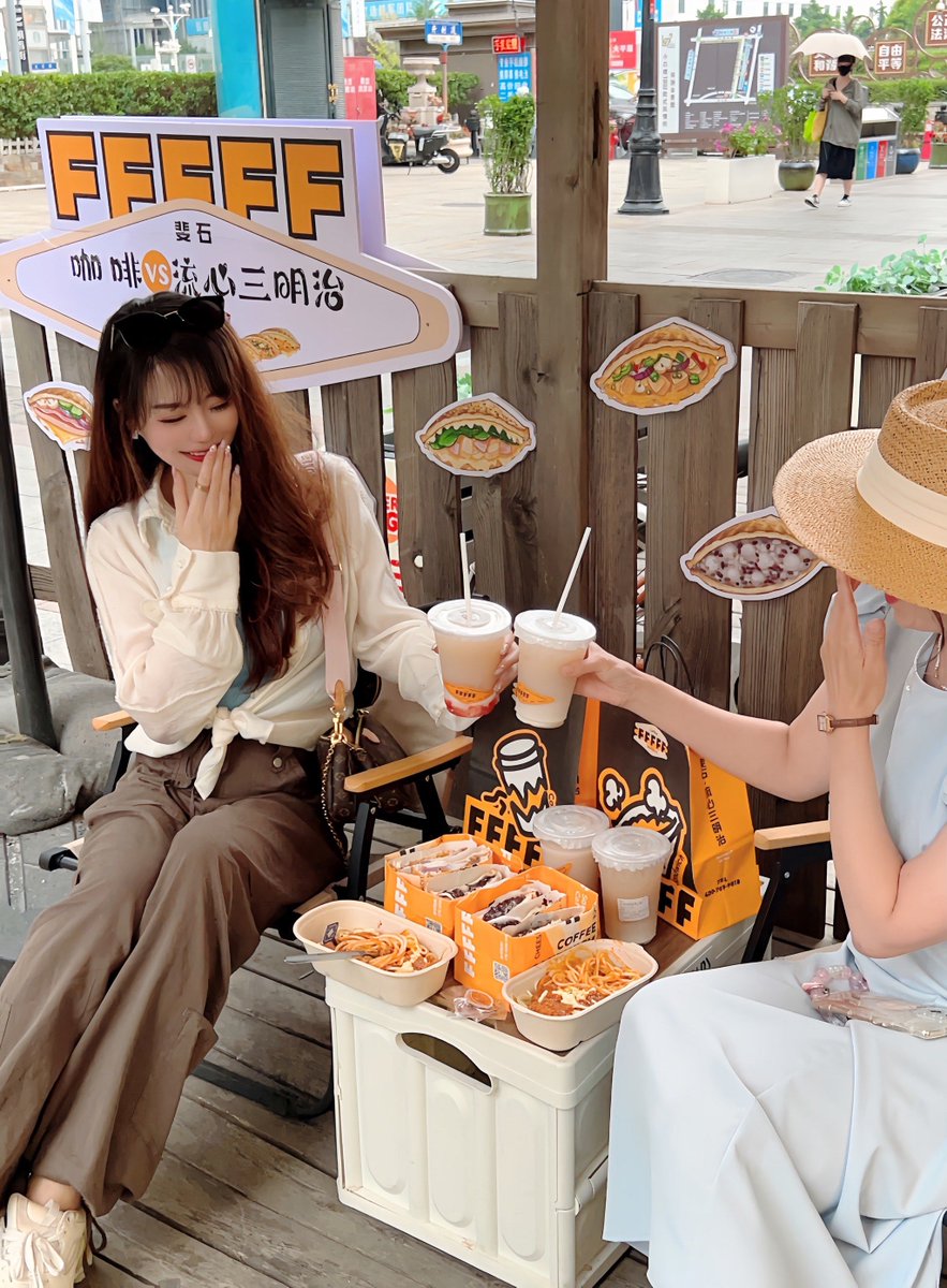 Monique Mason tweet media