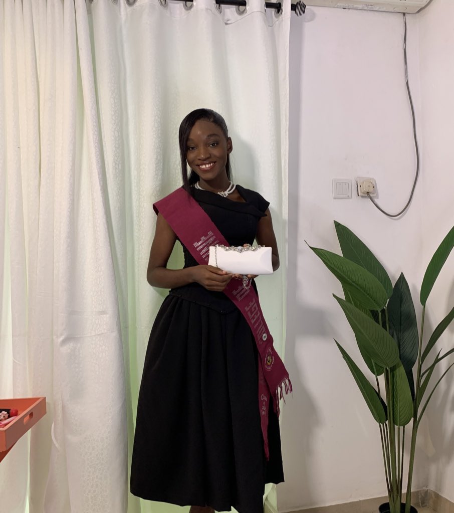 Dr. Goodness Adeosun😃 tweet media