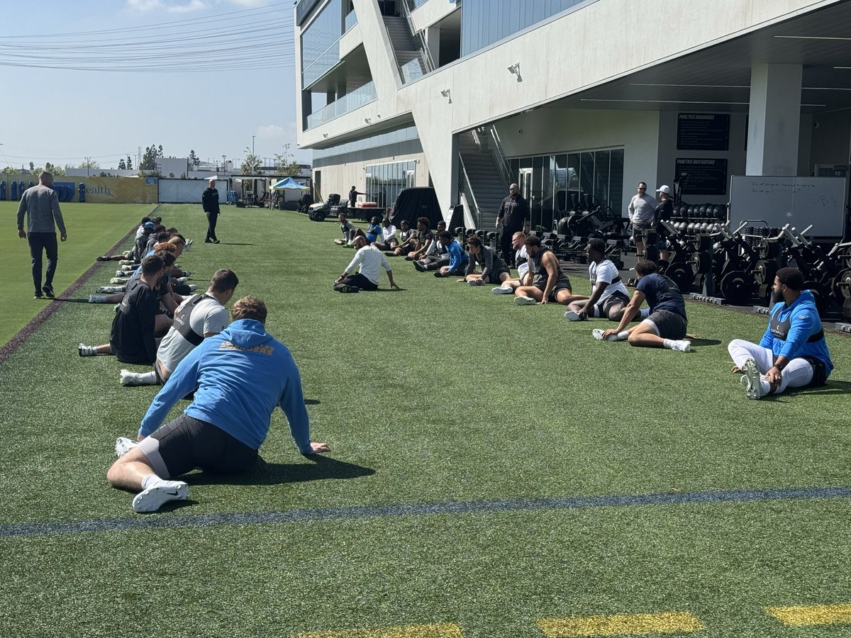 #Chargers offseason program is underway at The Bolt. Joe Alt (ankle) and Rashawn Slater (knee) are both out here.